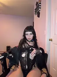 Gothbabbi — вебкам-модель онлайн на stripchat