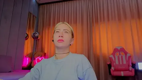 Reina_Cummings — Stripchat stream photo (Nov 2025)