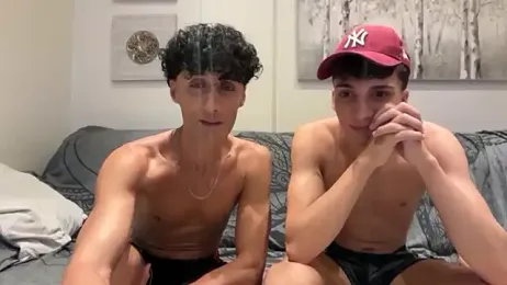 latenightbros — вебкам-модель онлайн на stripchat