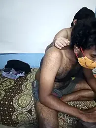 Tinku_1324 — вебкам-модель онлайн на stripchat