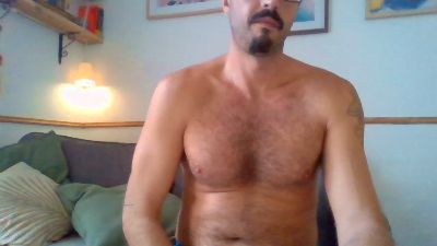 James_touch — Cam4 stream photo (Oct 2026)