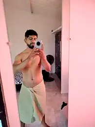 Kenai_Strong — Stripchat stream photo (Dec 2025)