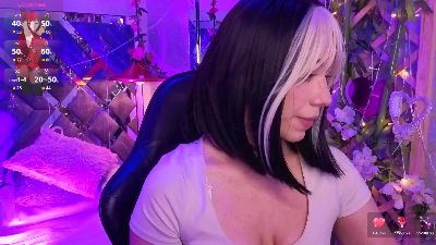 ZharaLux — вебкам-модель онлайн на cam4