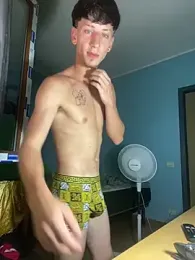 Leonardo0606 — вебкам-модель онлайн на stripchat
