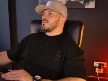 angeloeric — Chaturbate stream photo (Apr 2026)