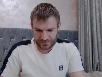 10in_deluxe — Chaturbate stream photo (Mar 2026)