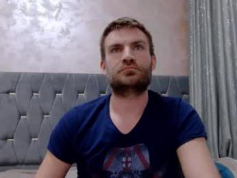 10in_deluxe — Chaturbate stream photo (Mar 2026)