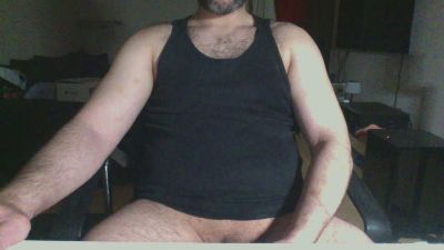 lookingood35 — Cam4 stream photo (Apr 2026)