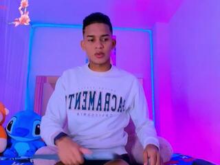Dilam Amadeus — flirt4free