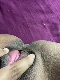 Naughty_Taniya — вебкам-модель онлайн на stripchat