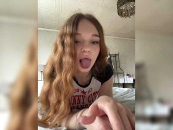 Doll4You — вебкам-модель онлайн на bongacams