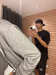 TheBatMansion — вебкам-модель онлайн на stripchat