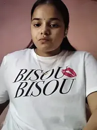 Queen_111 — вебкам-модель онлайн на stripchat