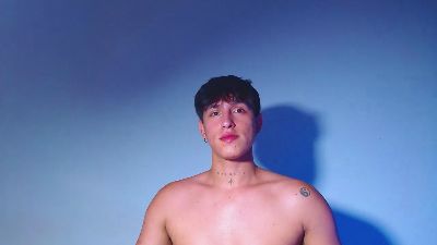 Rowanbig23 — Cam4 stream photo (Apr 2026)