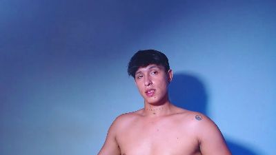 Rowanbig23 — Cam4 stream photo (Apr 2026)