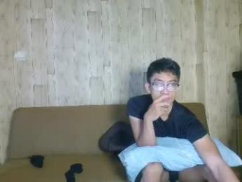 doublezii_ — вебкам-модель онлайн на chaturbate