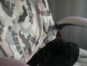 ebony8ivory — chaturbate