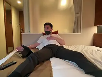 da_ichi — вебкам-модель онлайн на stripchat