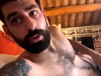 jonnibravo1597 — вебкам-модель онлайн на chaturbate