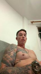 Cristiangonzaa — Cam4 stream photo (Mar 2026)