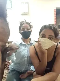 HoneyHush — вебкам-модель онлайн на stripchat