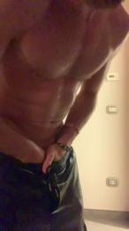 Thepresent86 — Cam4 profile photo