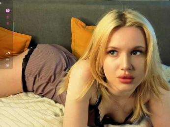 Sonyavibe — вебкам-модель онлайн на bongacams