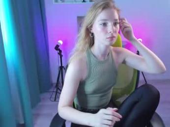amilie_white — Chaturbate stream photo (Aug 2024)