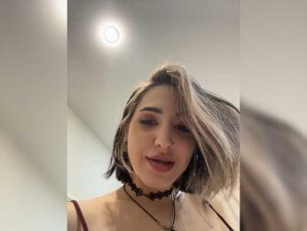 Honey_buns — вебкам-модель онлайн на bongacams