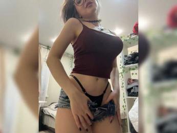 Honey_buns — Bongacams stream photo (May 2026)