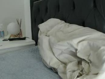 lady____a — вебкам-модель онлайн на chaturbate