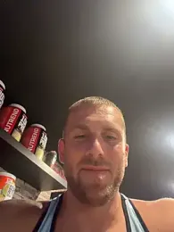 Johnytrain — вебкам-модель онлайн на stripchat