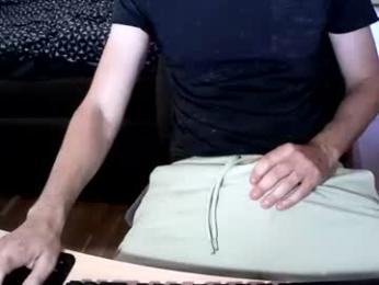boy21yrs — вебкам-модель онлайн на chaturbate