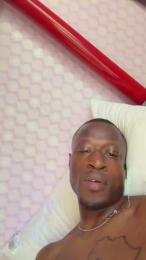 SCHWARZERGOTT — вебкам-модель онлайн на cam4