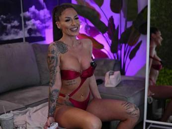 RaquelleVon — вебкам-модель онлайн на bongacams