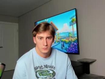 krishort — Chaturbate stream photo (Mar 2026)