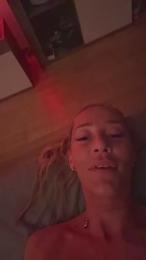 yasiiiiiiiiiii2 — вебкам-модель онлайн на cam4