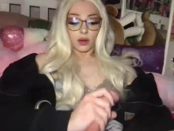 pr1ncesswand — вебкам-модель онлайн на chaturbate