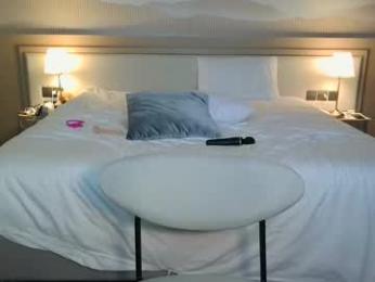 hello_imkitty — Chaturbate stream photo (Mar 2026)