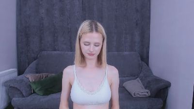 LucreciaGrisson — вебкам-модель онлайн на cam4