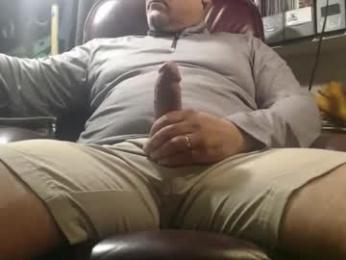 marrieddad19751975 — вебкам-модель онлайн на chaturbate