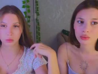 leylalin — вебкам-модель онлайн на chaturbate