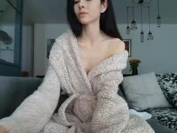milla_bella — Chaturbate stream photo (Mar 2026)