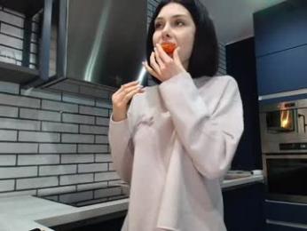 milla_bella — Chaturbate stream photo (Mar 2026)