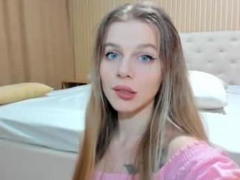 mila_polly_and_forester — вебкам-модель онлайн на chaturbate