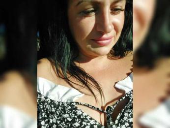 Lubovniki — вебкам-модель онлайн на bongacams