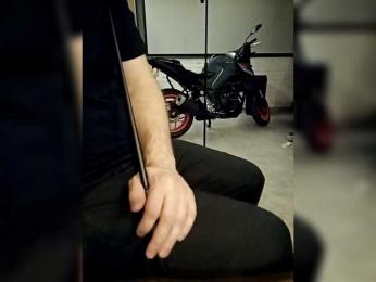 Fox-mia — вебкам-модель онлайн на bongacams