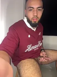 arturguy00 — Stripchat stream photo (Feb 2026)