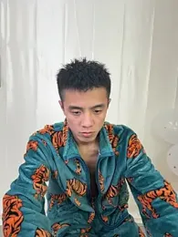 XiaoLin-01 — вебкам-модель онлайн на stripchat