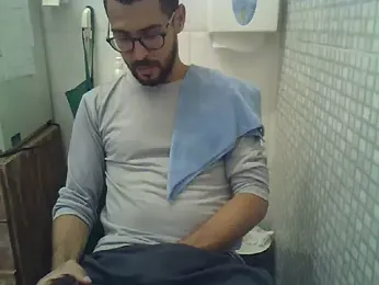 HS-hotsmile — Stripchat stream photo (Mar 2026)